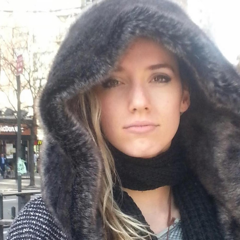 Meet your Posher, Alexandra